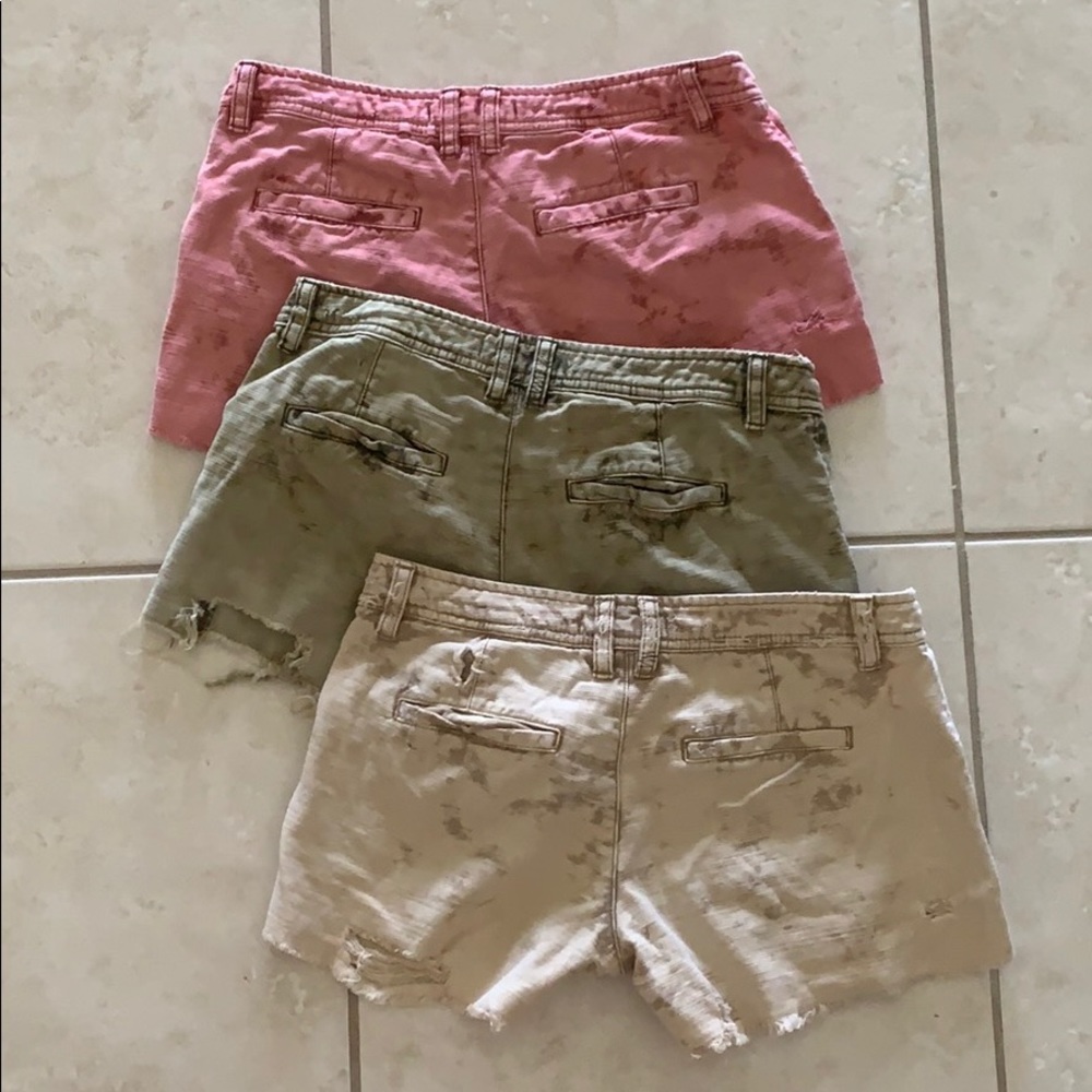 **Bundle** Free People Frayed Cutoff Low Rise Shorts Size 0 - Picture 5 of 6